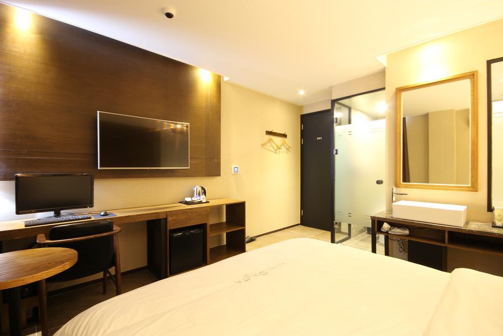 Hotel 38.5 Jinhae Cshangvon Kültér fotó