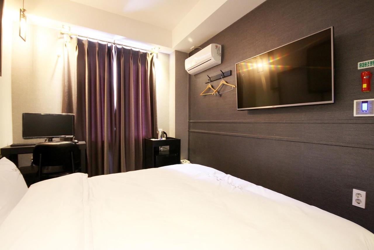 Hotel 38.5 Jinhae Cshangvon Kültér fotó