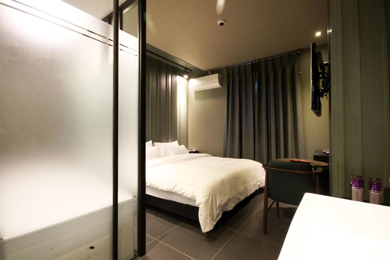 Hotel 38.5 Jinhae Cshangvon Kültér fotó