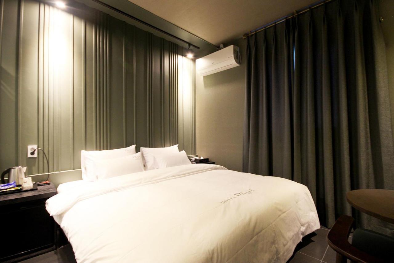 Hotel 38.5 Jinhae Cshangvon Kültér fotó