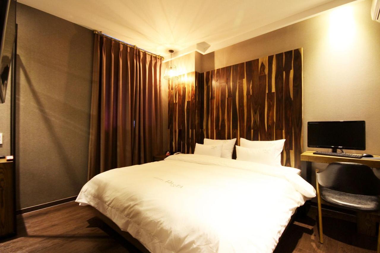 Hotel 38.5 Jinhae Cshangvon Kültér fotó